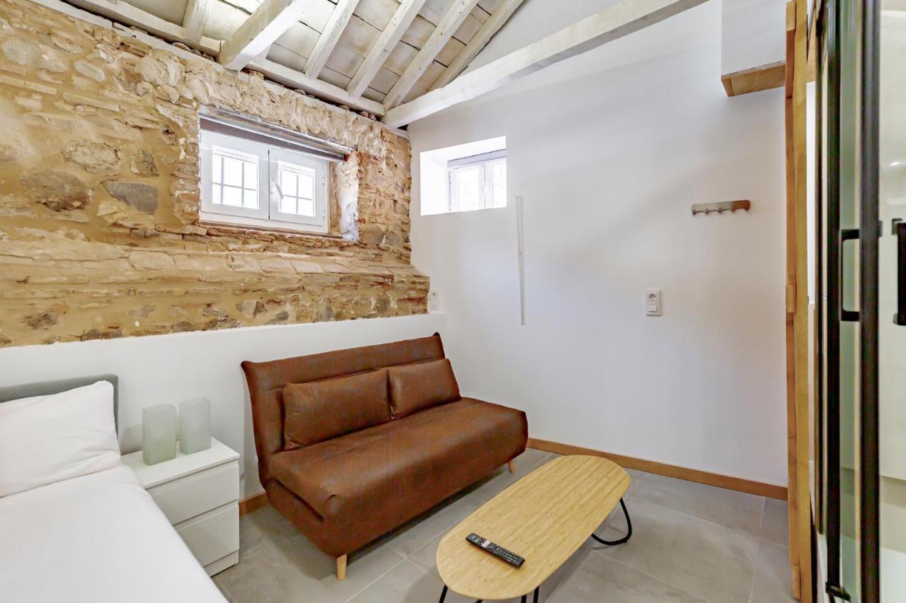Trinitarios Apartment Toledo Bagian luar foto