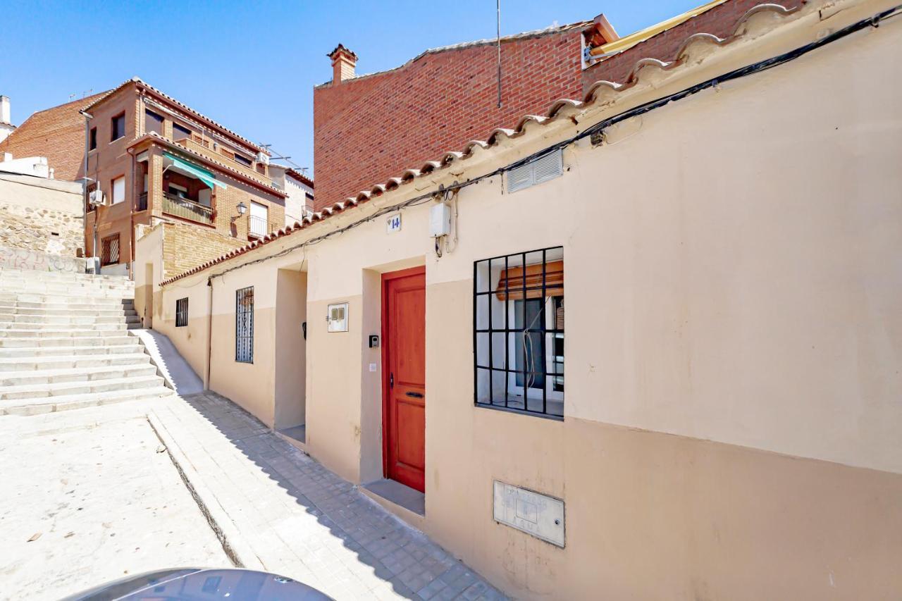 Trinitarios Apartment Toledo Bagian luar foto